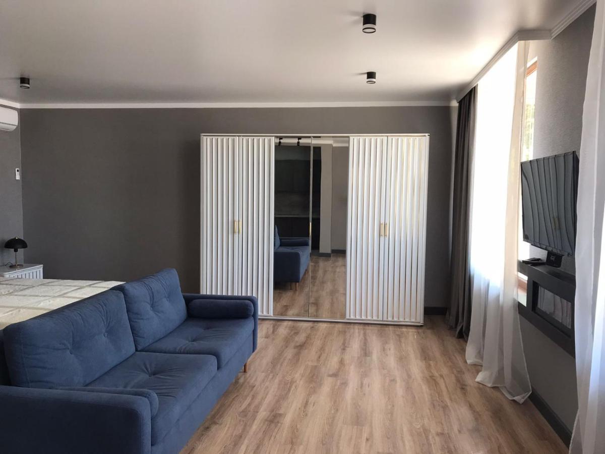 Гостевой Дом София 400 М До Моря Гагра Екстер'єр фото