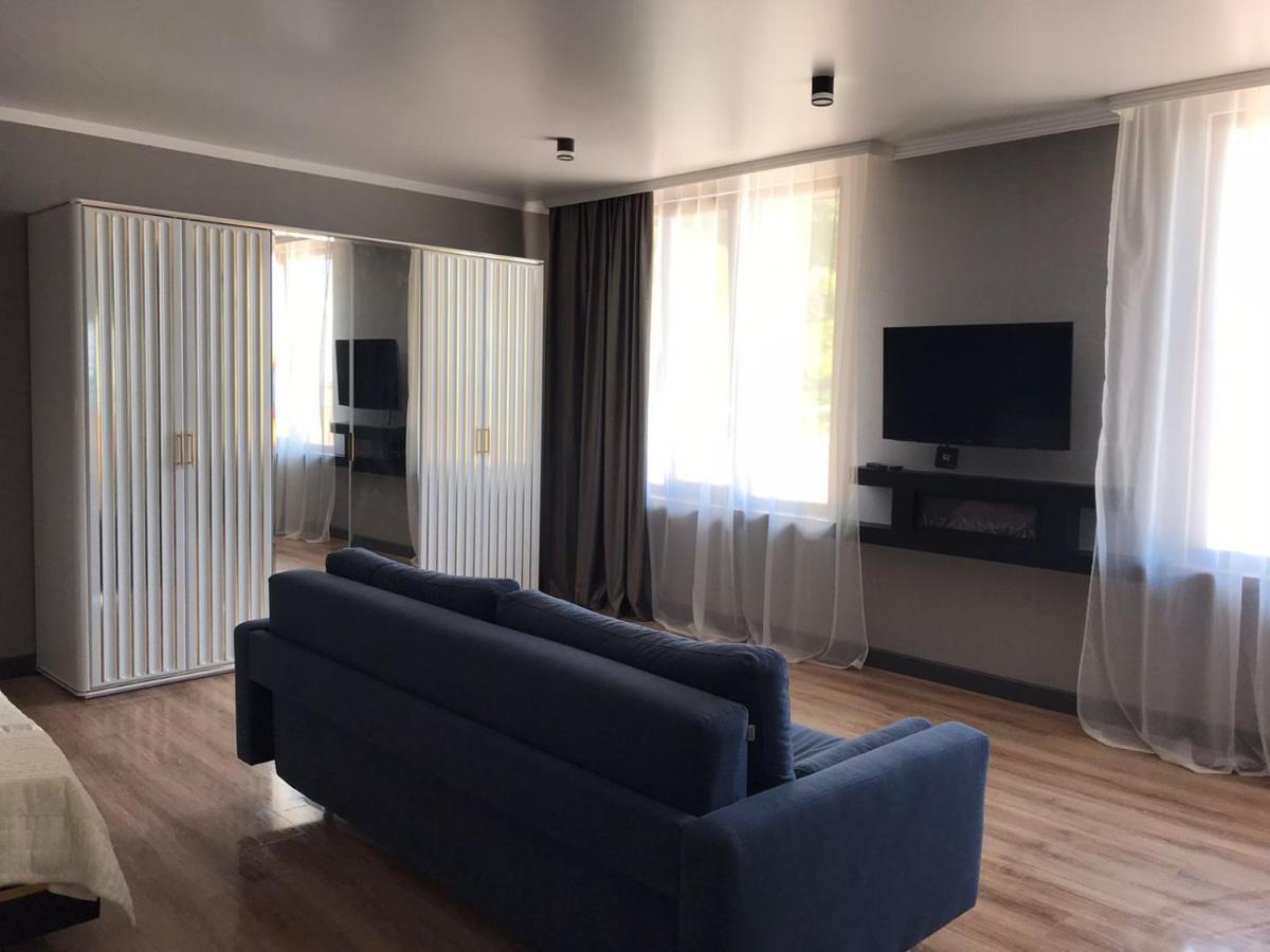 Гостевой Дом София 400 М До Моря Гагра Екстер'єр фото
